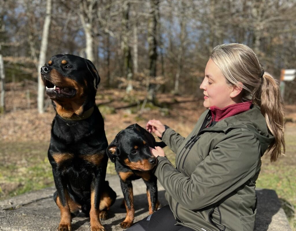 ID-hundteam: Emma och Frans